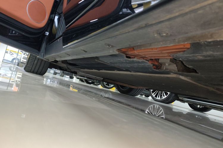 理想汽车 理想L9 2023款 Pro局部细节9002