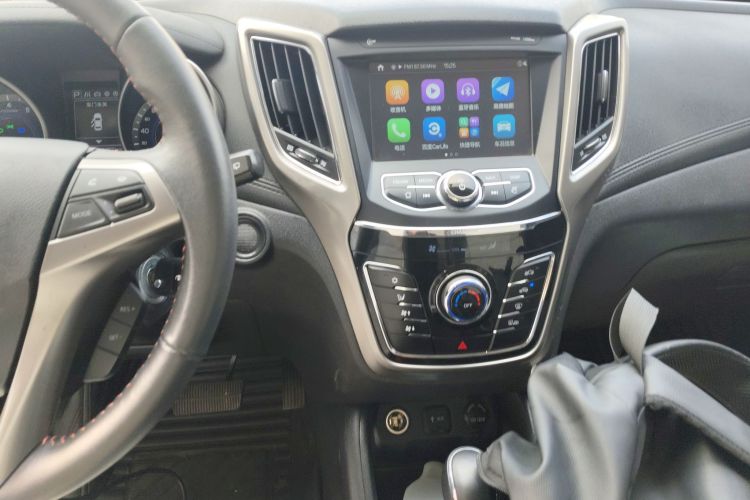 长安CS35 2017款 1.6L 自动豪华型局部细节16