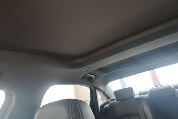 奥迪A6L 2025款 改款 45 TFSI quattro 臻选动感型中控内饰22