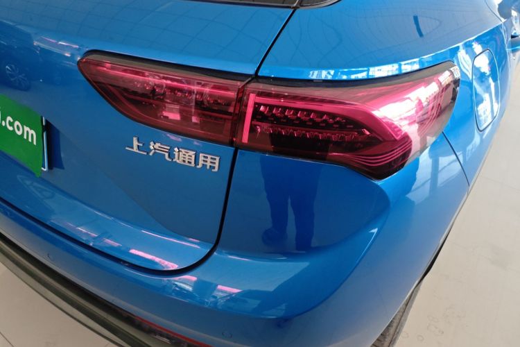 别克 2024款 昂科威S  25T 炫黑风尚版车身外观6006