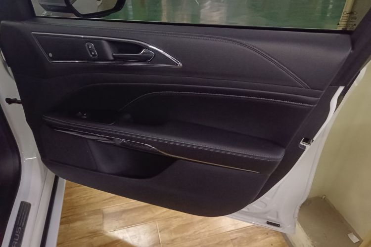 福特 金牛座 2019款 EcoBoost 245 尊享版中控内饰7005