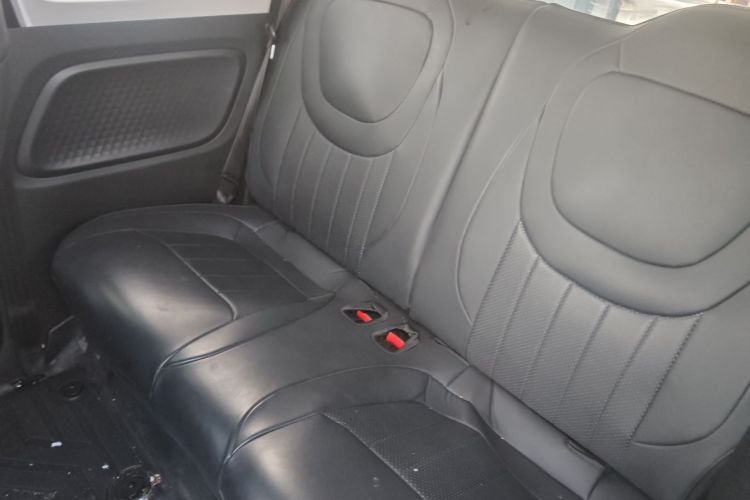 五菱汽车 宏光MINIEV 2024款 第三代 215km 进阶版中控内饰21