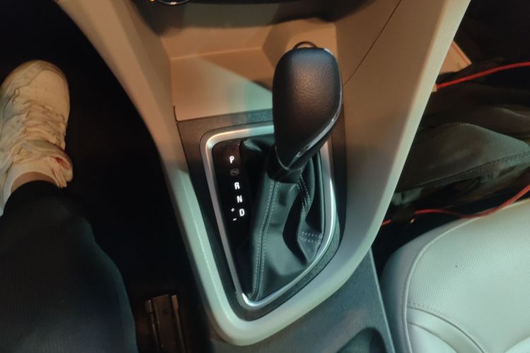 别克 英朗 2021款 典范 1.5L 自动精英型中控内饰18