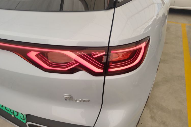 比亚迪 元UP 2025款 301KM 领航型车身外观9