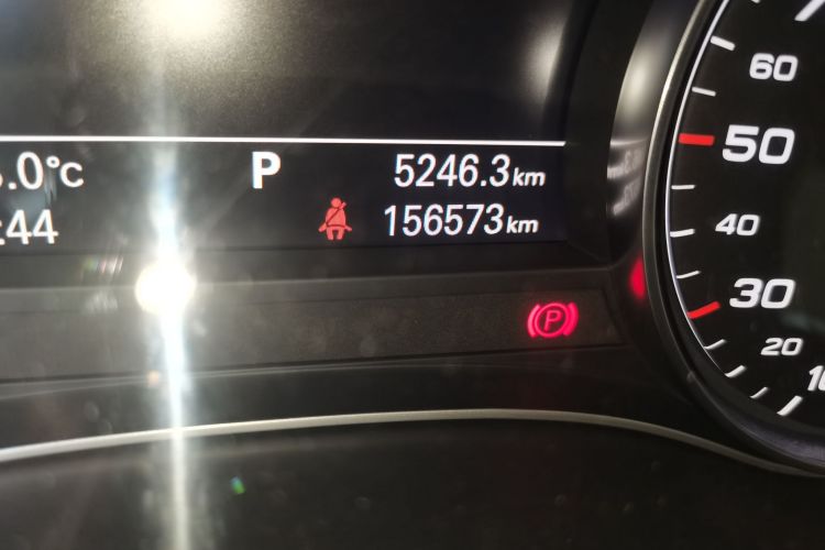 奥迪A6L 2014款 TFSI 标准型中控内饰15