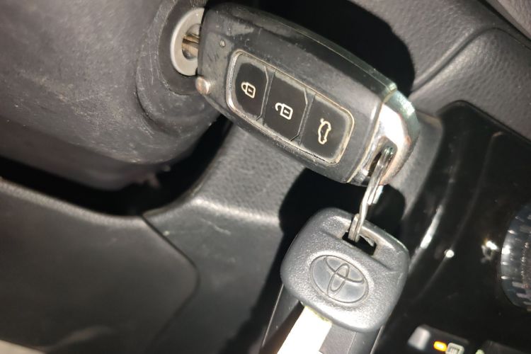 丰田 威驰 2021款 1.5L CVT创行版中控内饰11