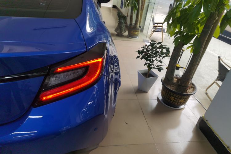 斯巴鲁BRZ 2023款 2.4L 手动10周年纪念版车身外观9