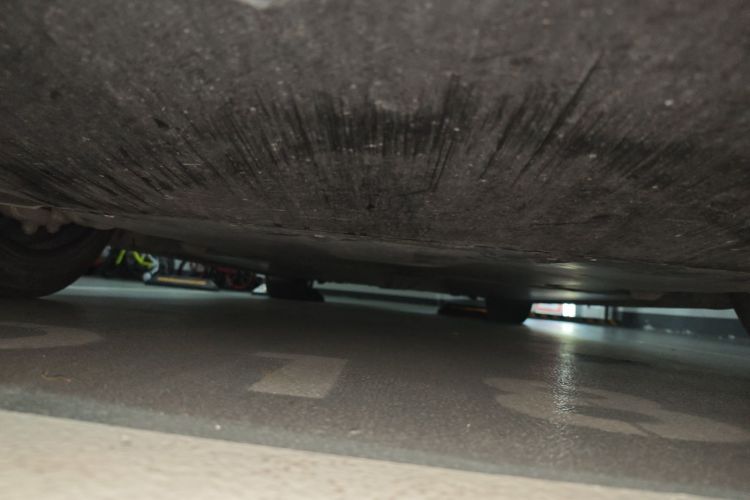 特斯拉 Model 3 2021款 标准续航后驱升级版 3D6局部细节9008