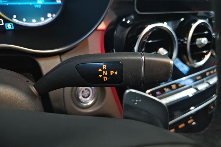 奔驰C级 2020款 改款 C 260 运动版中控内饰18