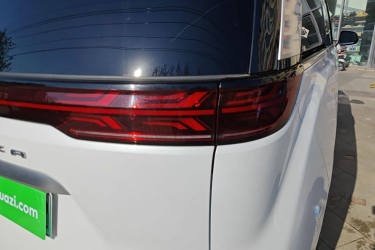 腾势D9 2024款 DM-i 980 四驱旗舰型车身外观6006