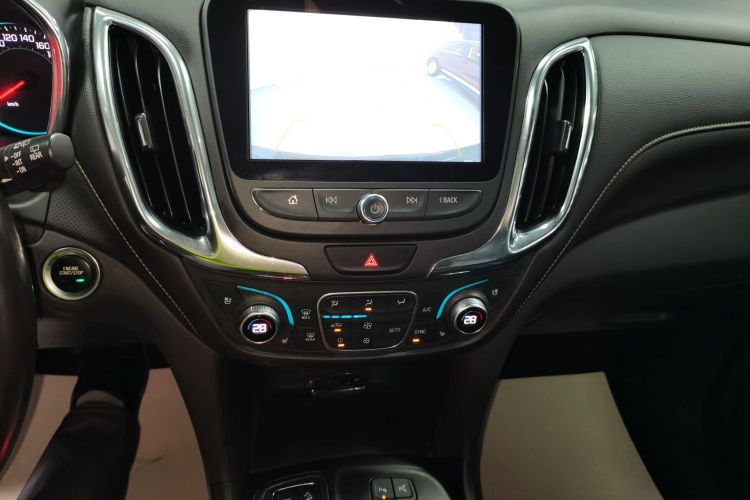 雪佛兰 探界者 2018款 RS 550T 自动四驱捍界版中控内饰16