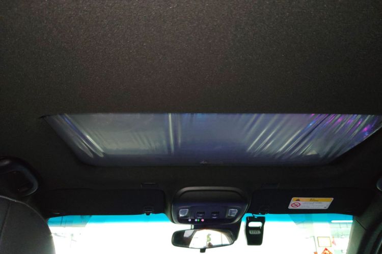 凯迪拉克CT4 2023款 28T 豪华型中控内饰22