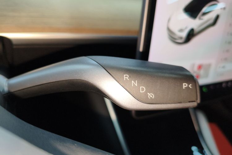 特斯拉 Model 3 2020款 改款 标准续航后驱升级版局部细节18