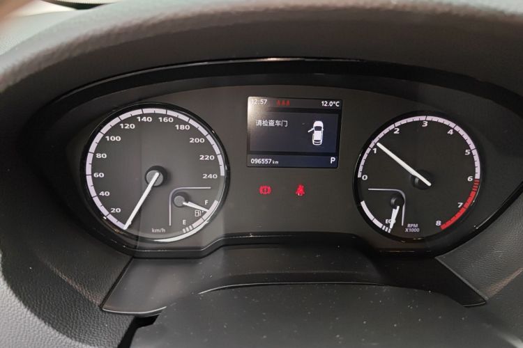 观致3 2016款 两厢 1.6T 自动致臻型中控内饰15