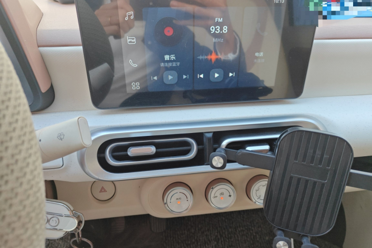 五菱汽车 宏光MINIEV 2024款 第三代 215km 进阶版局部细节16