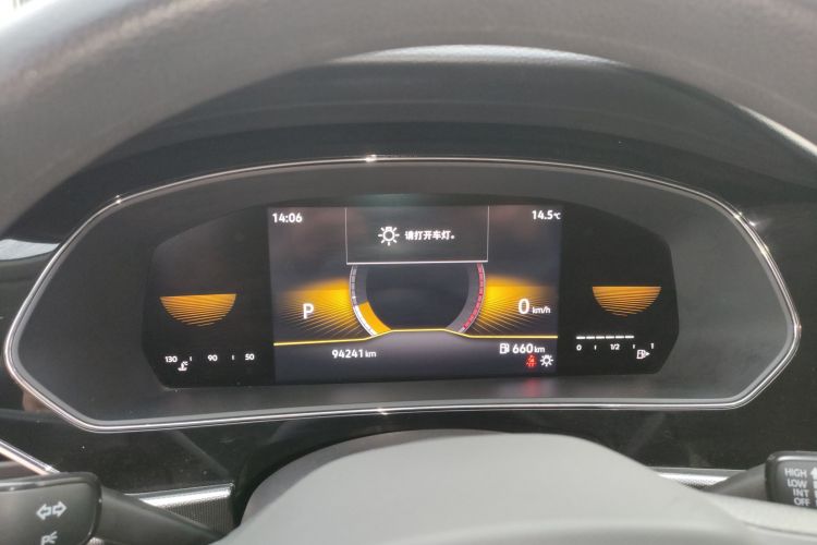 大众 帕萨特 2022款 280TSI 商务版中控内饰14