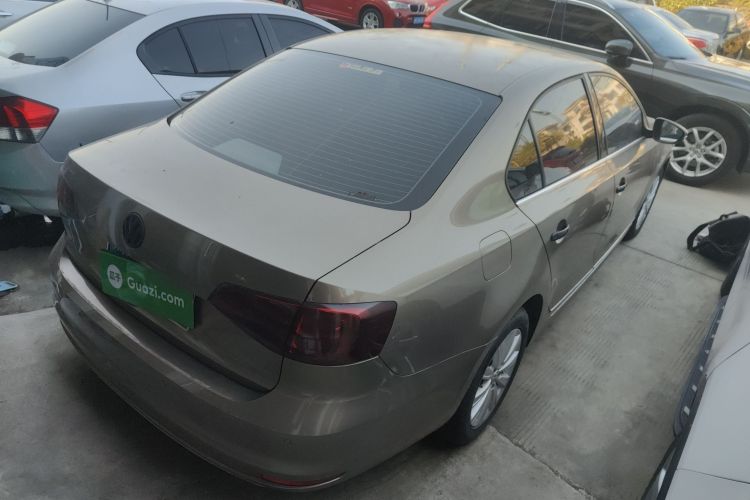 大众 速腾 2015款 1.6L 手动舒适型车身外观6005