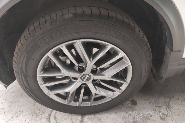 日产 逍客 2025款 荣誉 2.0L CVT XV真心版车身外观6007