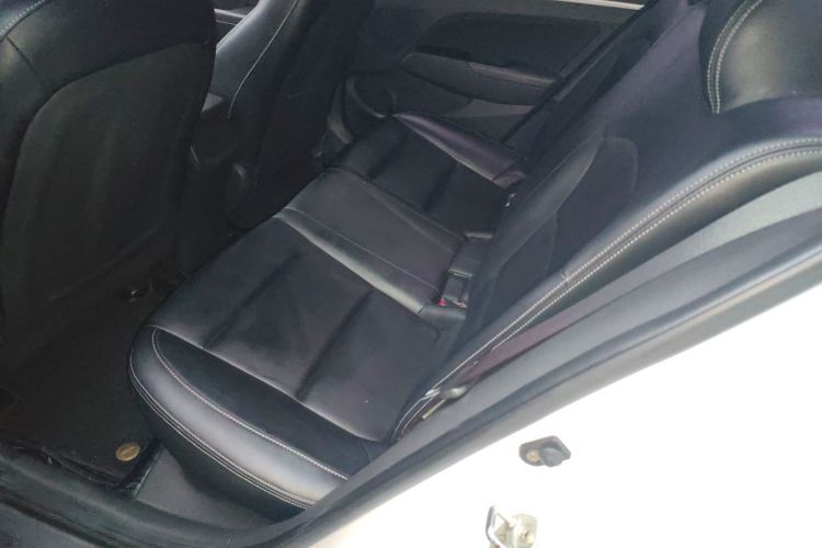 现代 领动 2016款 1.6L 自动智炫·精英型中控内饰7004