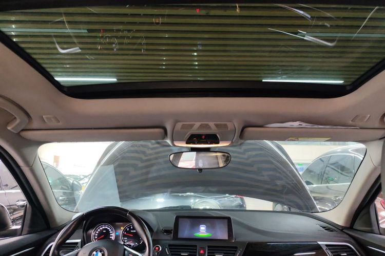 宝马1系 2018款 118i 运动型局部细节22