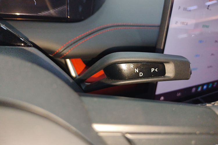 小米汽车 小米SU7 2024款 后驱超长续航高阶智驾Pro版中控内饰18