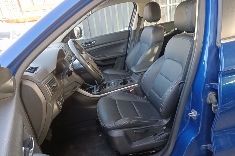 观致5 2018款 改款 1.6T 自动领先型中控内饰19