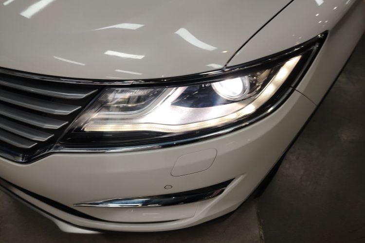 林肯MKC 2014款 2.0T 两驱尊雅版局部细节36