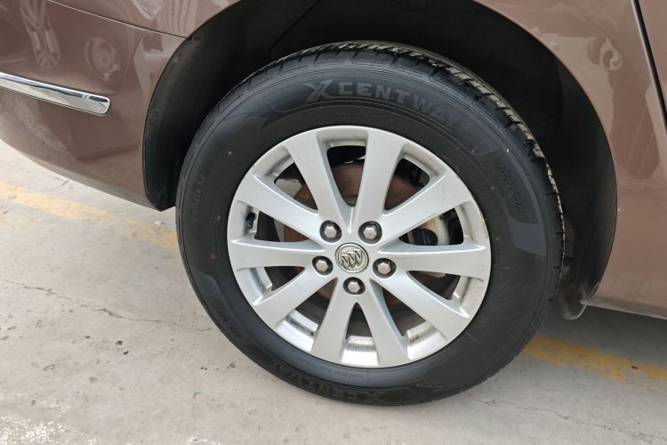 别克GL8 2018款 28T 豪华型 国VI车身外观6003