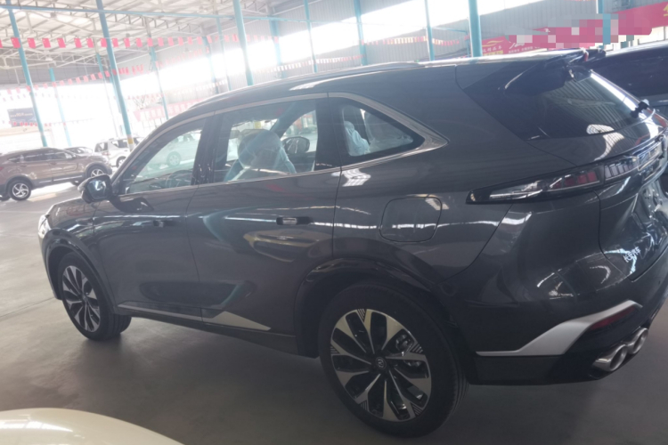 长安CS75 PLUS 2025款 第四代 UItra 2.0T 新蓝鲸 智慧劲擎型车身外观6003