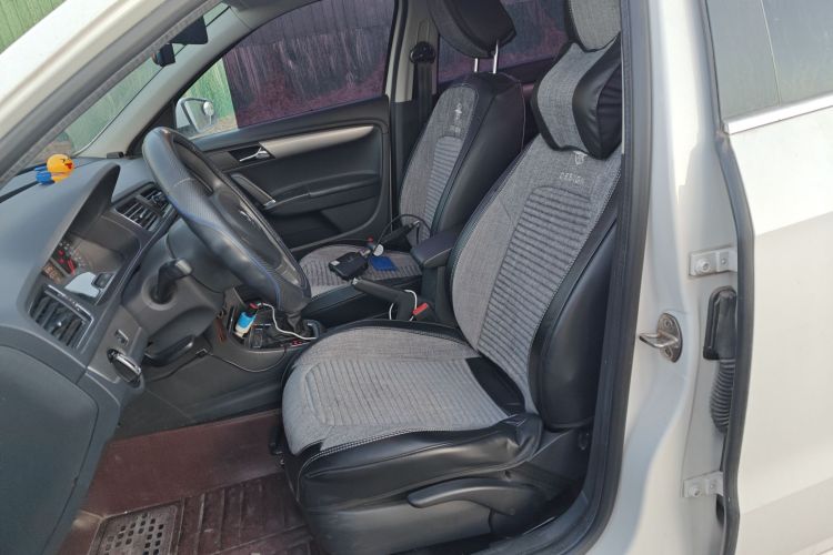 大众 朗逸 2013款 改款经典 1.6L 自动舒适版中控内饰19