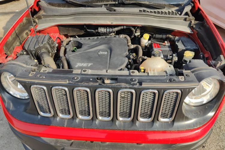 Jeep 自由侠 2016款 1.4T 自动劲能版+机舱底盘24