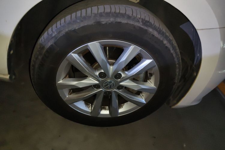 大众 2016款 途安L 280TSI DSG舒雅版车身外观10