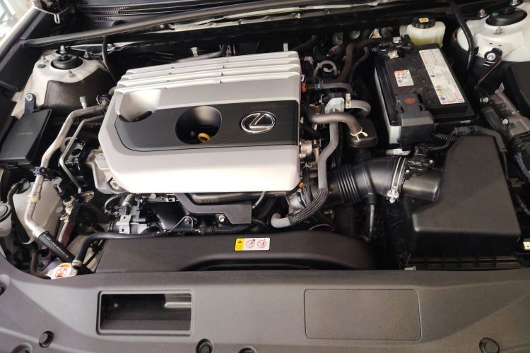 雷克萨斯ES 2020款 200 卓越版机舱底盘24