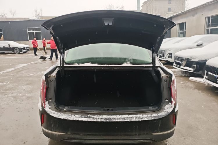 红旗E-QM5 2023款 改款 基础出行版机舱底盘23