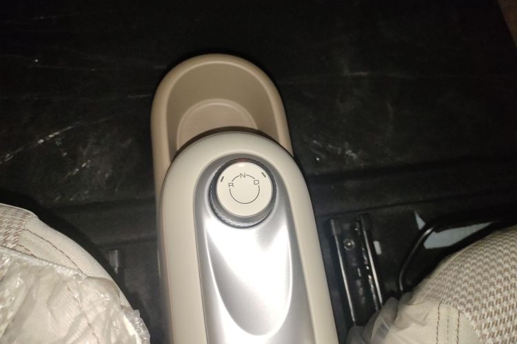 五菱汽车 宏光MINIEV 2025款 四门版 进阶款局部细节18