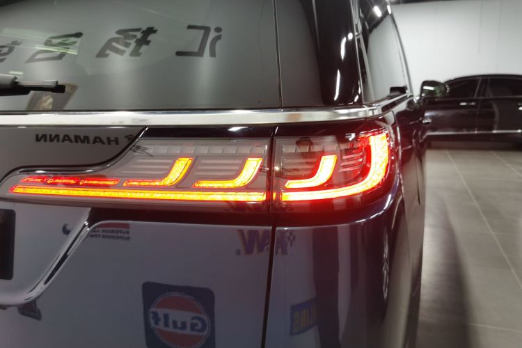 岚图汽车 岚图梦想家 2025款 PHEV 四驱旗舰鲲鹏版车身外观6006