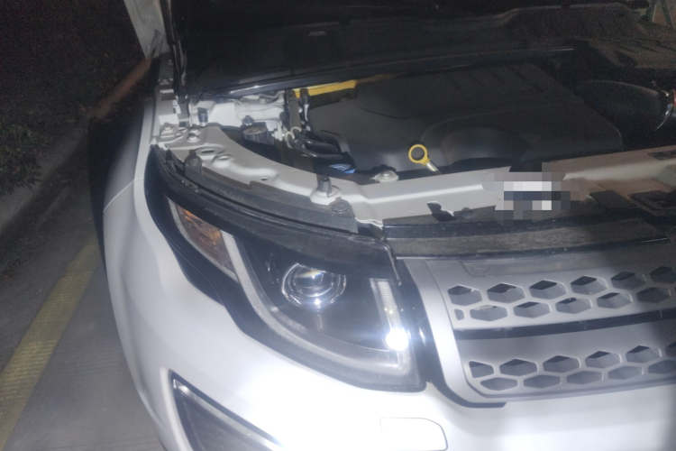 路虎 揽胜极光 2018款 240PS PURE 风尚版车身外观8