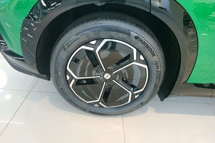 小米汽车 小米YU7 2025款 超长续航后驱版车身外观6008