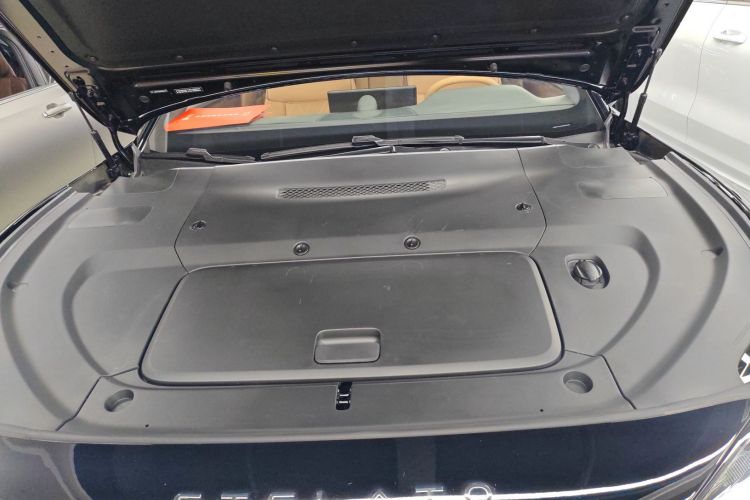 鸿蒙智行 享界S9 2024款 纯电 Ultra 四驱旗舰版机舱底盘24