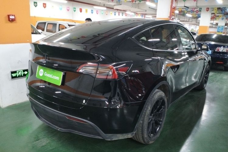 特斯拉 Model Y 2021款 长续航全轮驱动版 3D7车身外观7