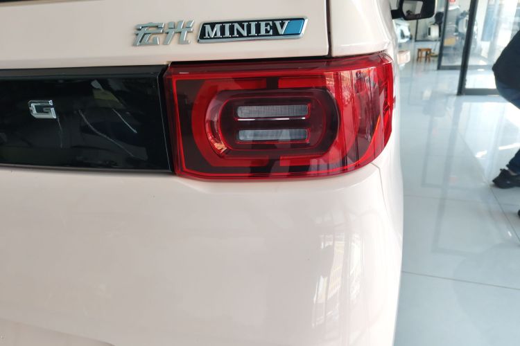 五菱汽车 宏光MINIEV 2021款 马卡龙臻享款 三元锂车身外观9