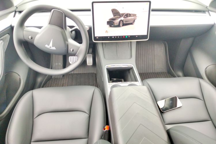 特斯拉 Model Y 2024款 后轮驱动版中控内饰7002