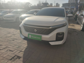 宝骏RC-5 2020款 1.5L 手动智耀豪华型