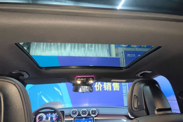 奔驰C级 2024款 改款三 C 260 L 运动版局部细节22