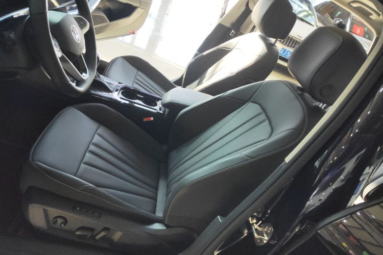 大众 帕萨特 2025款 出众款 330TSI 星空精英版局部细节19