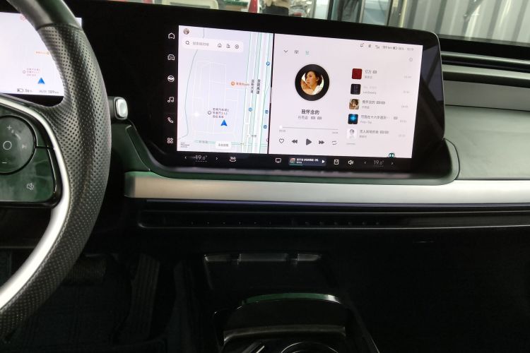 小鹏P7 2022款 625E中控内饰16