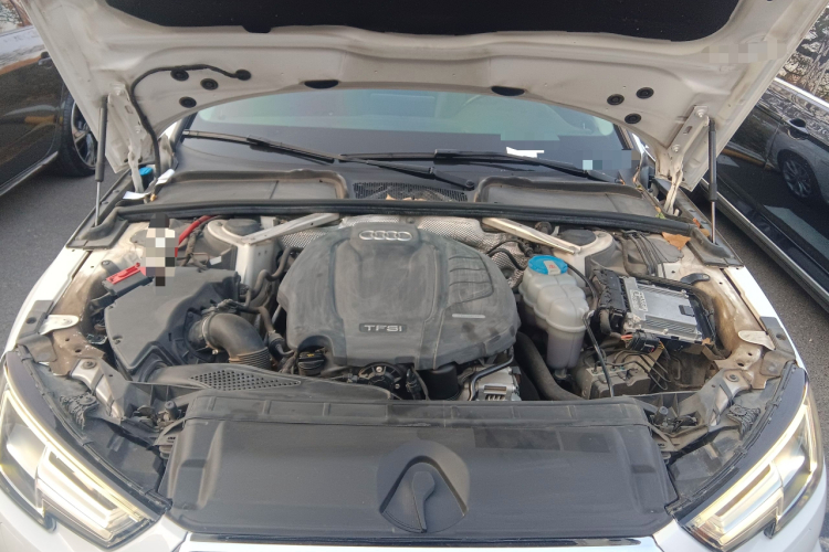 奥迪A4L 2018款 30周年年型 40 TFSI 时尚型局部细节24