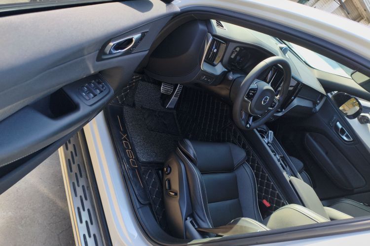 沃尔沃XC60新能源 2020款 T8 E驱混动 智远运动版中控内饰20