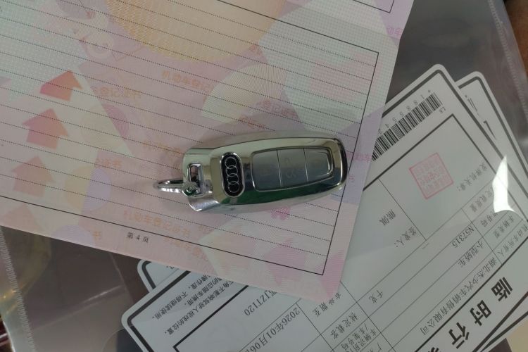 奥迪A3 2024款 A3L Limousine 35 TFSI 时尚运动型中控内饰11