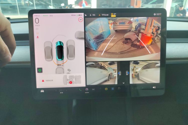 特斯拉 Model 3 2021款 标准续航后驱升级版 3D6中控内饰16